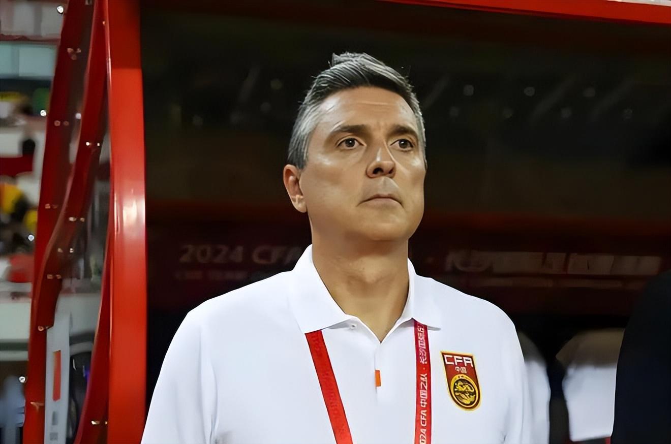 世界杯官方app下载最新版入口-安东尼奥结束U23亚洲杯带队任务后，首次亮相新去处，引发热议